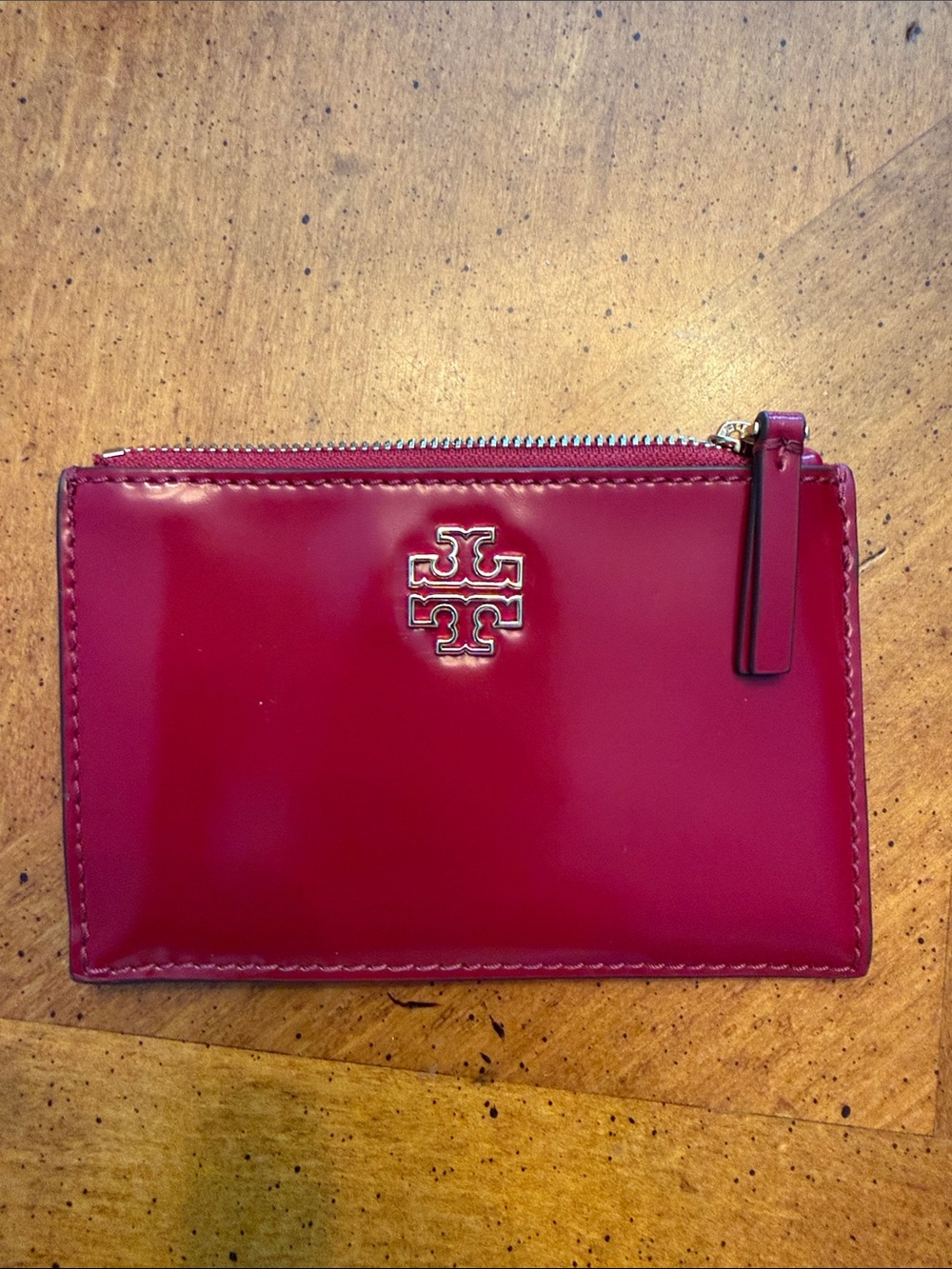 Tory Burch Patent Leather Zip Card Case in Deep Red with Gold Logo